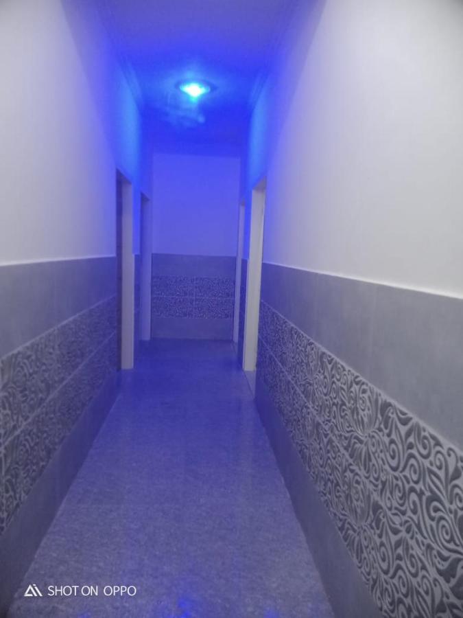 Hotel A S Palace & Restaurant By Wb Inn آغْرا المظهر الخارجي الصورة
