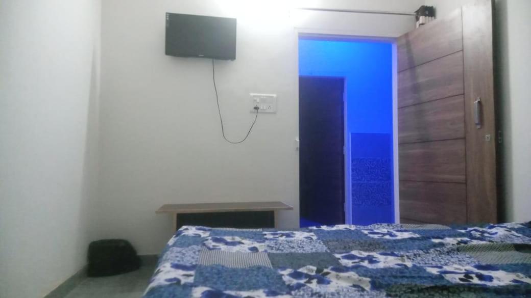 Hotel A S Palace & Restaurant By Wb Inn آغْرا المظهر الخارجي الصورة